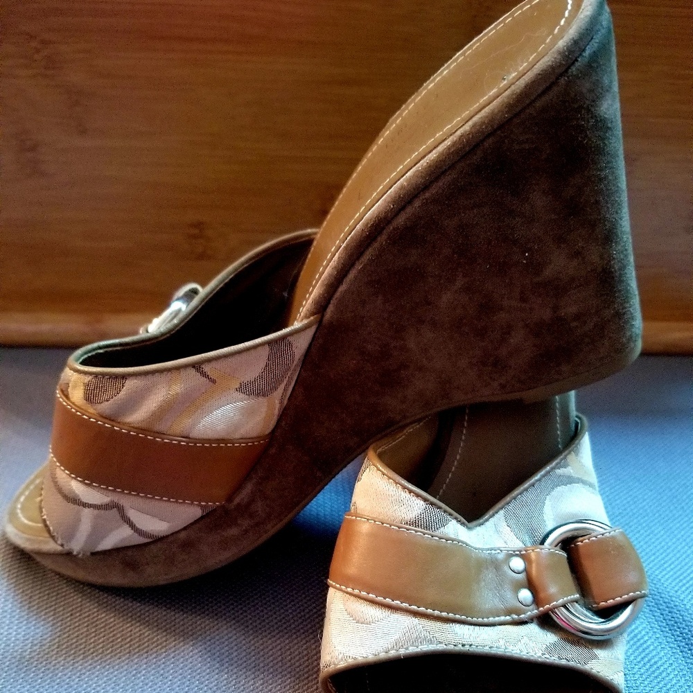 Coach wedges